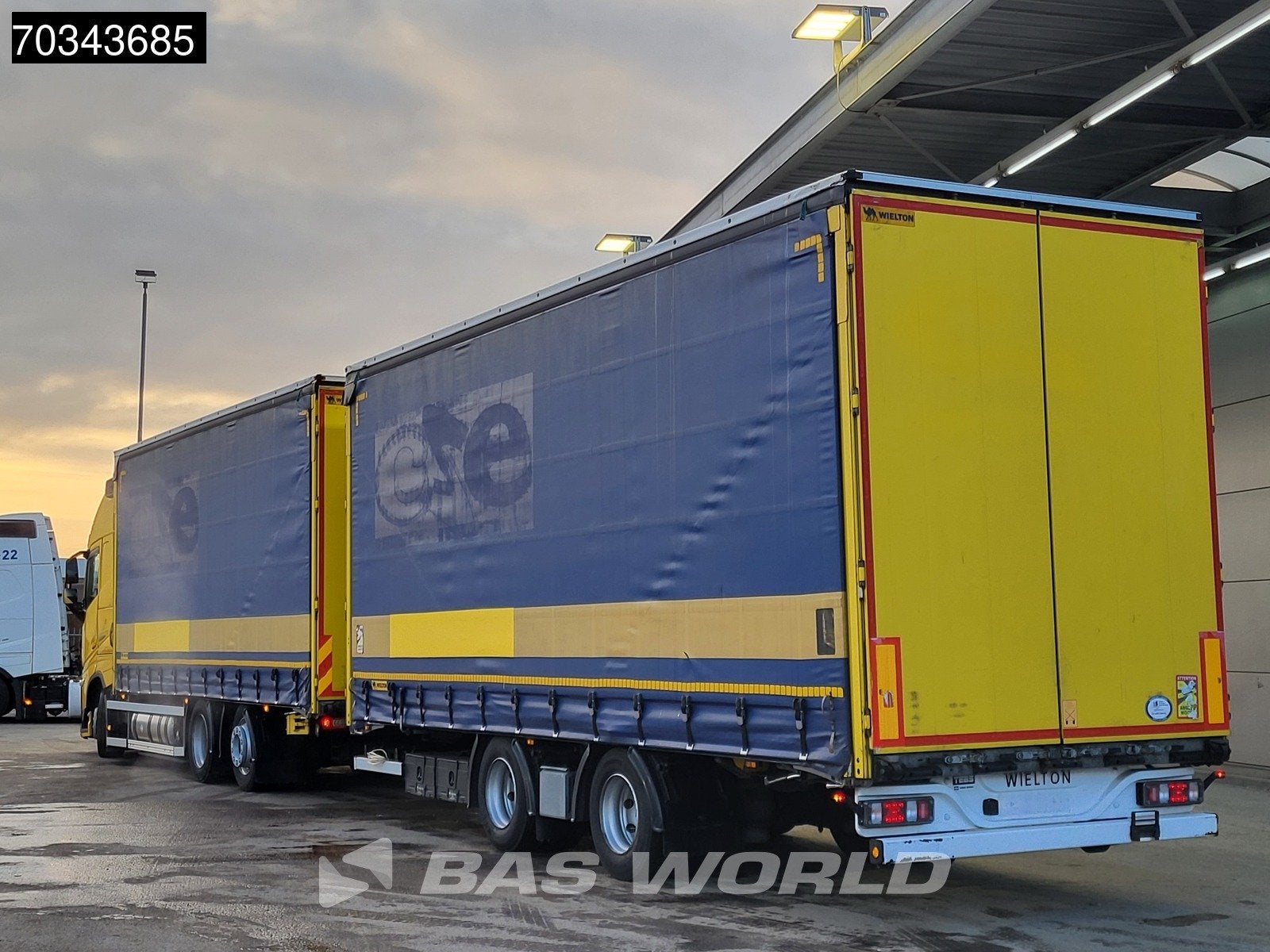 Volvo FH 460 6X2 LNG COMBI Sliding roof VEB+ Automatic ACC E, Auto's, Automaat, Stof, CNG (Aardgas), 338 kW