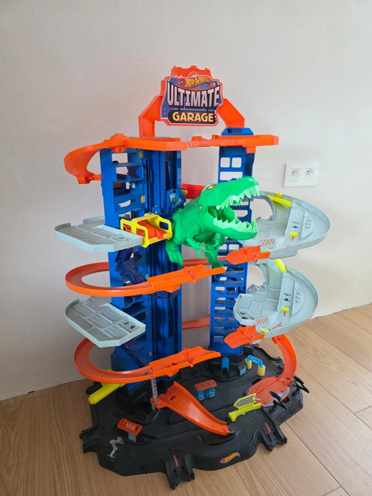 Hot wheels ultimate garage, Enfants & Bébés, Jouets | Circuits, Enlèvement, Hot Wheels