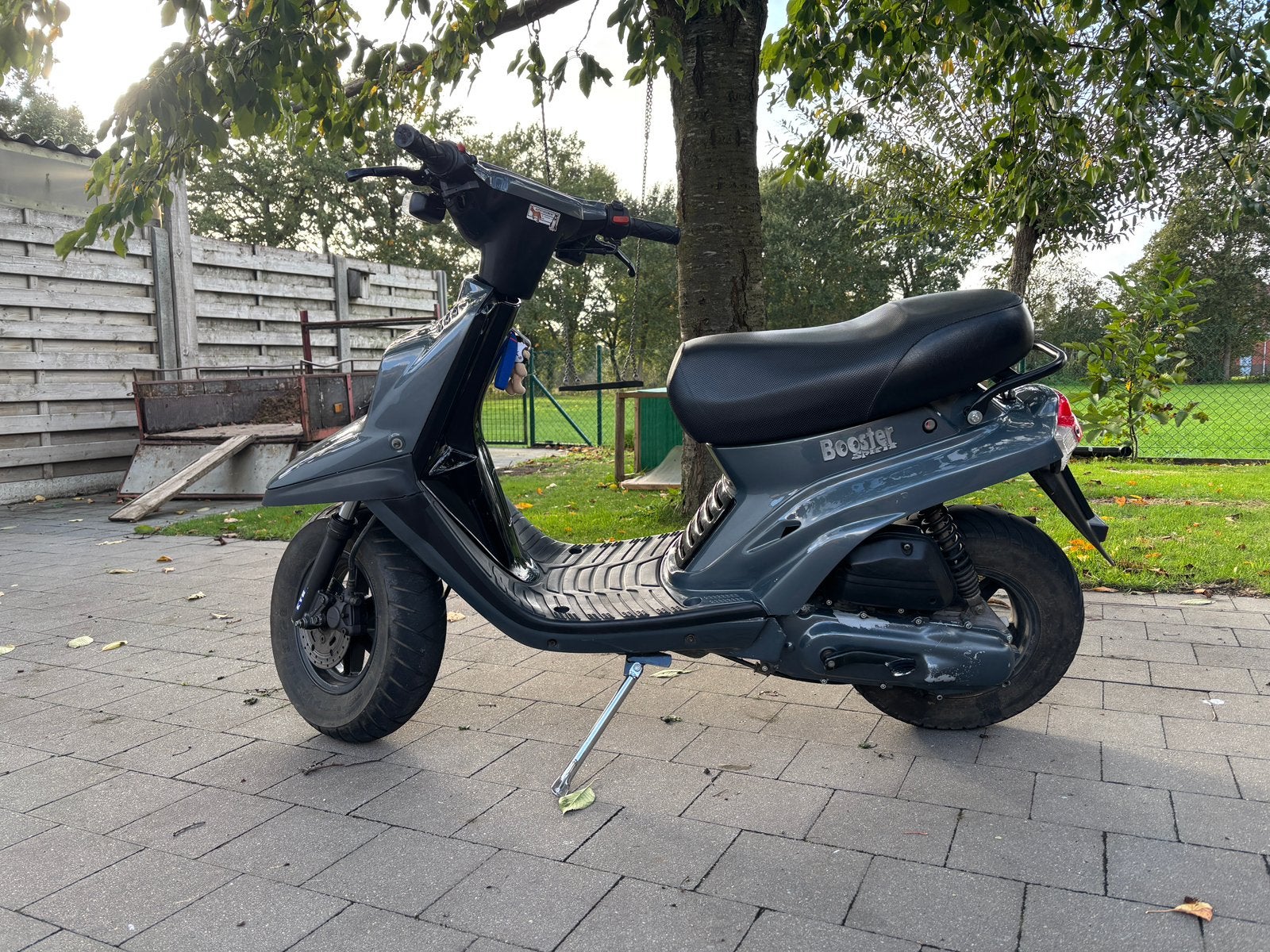 Mbk booster 1998 50cc b klasse, Fietsen en Brommers, Ophalen, Zo goed als nieuw