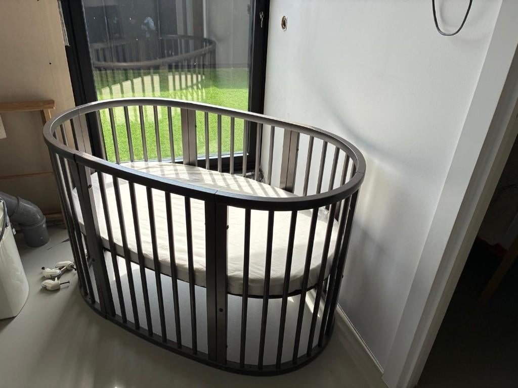 Stokke Sleepi Babybedje / ledikant, Matelas, 70 à 85 cm, Comme neuf, Enlèvement