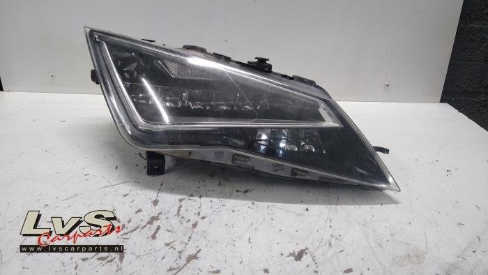 Koplamp rechts van een Seat Leon, Gebruikt, -, -, Ophalen of Verzenden