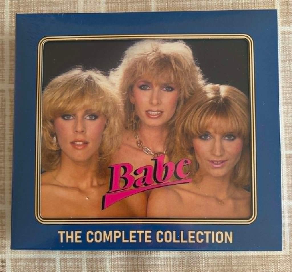Babe - The Complete Collection - 3CD (CD), Ophalen of Verzenden, 2020 tot heden, Nieuw in verpakking, Boxset