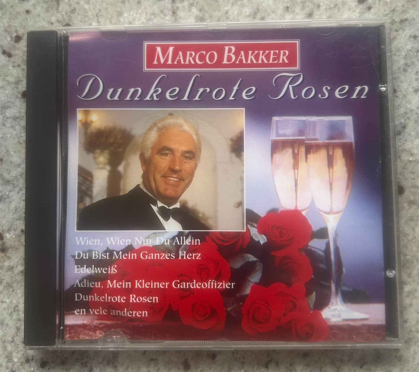 Cd van Marco Bakker “Dunkelrote Rosen”, Ophalen of Verzenden, Gebruikt, Overige genres, Album