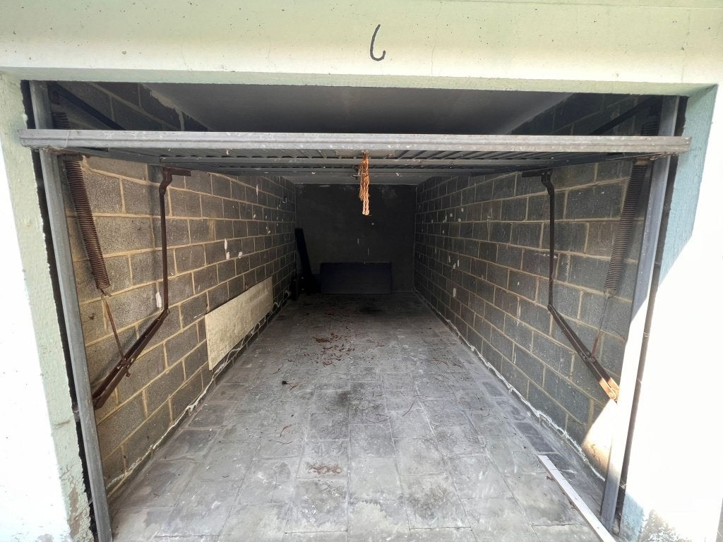 Box fermé à louer - accès sécurisé, Immo, Bruxelles
