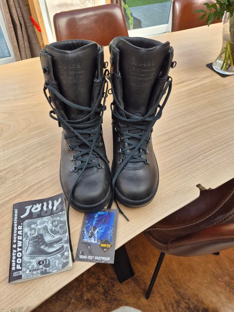 Gore tex botinnen, Ophalen