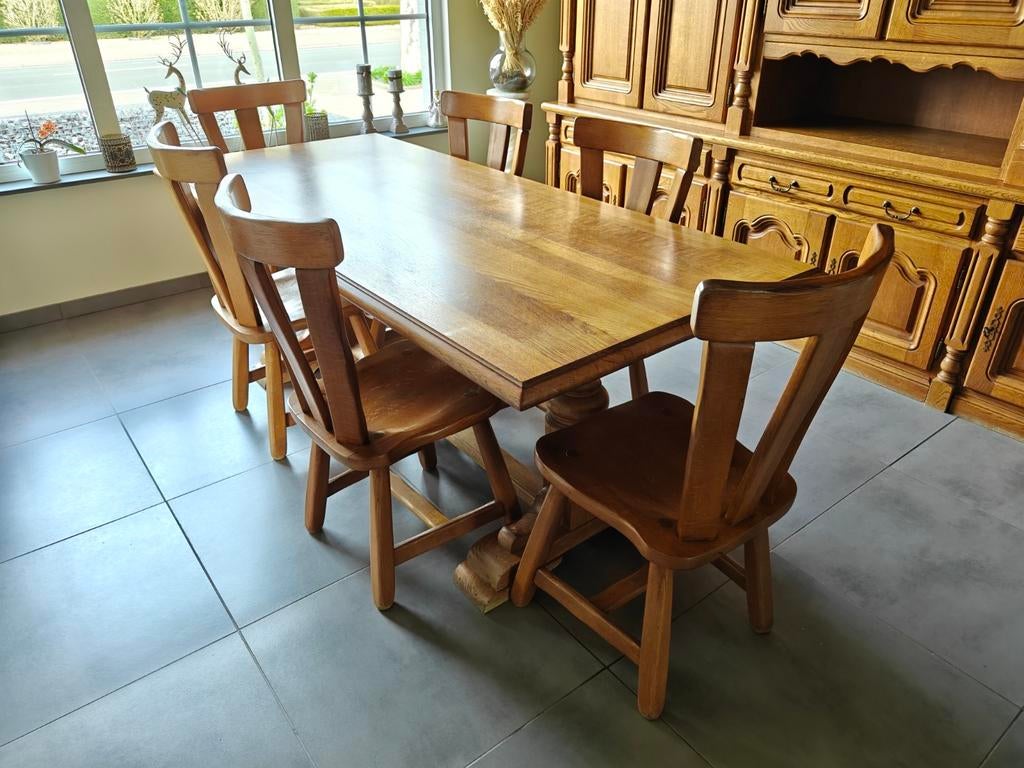 Eiken eetkamer tafel, 6 stoelen en ruime kast, Enlèvement