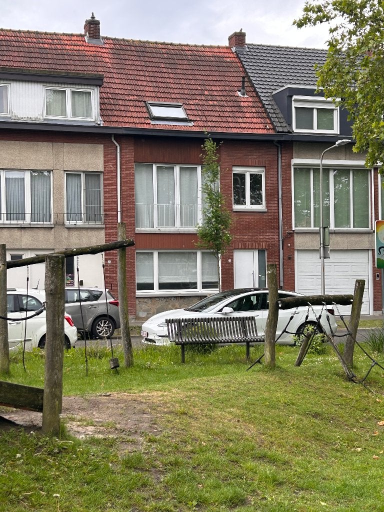 huis te huur in Edegem, Immo, 225 kWh/m²/jaar, Direct bij eigenaar, Tussenwoning, Provincie Antwerpen