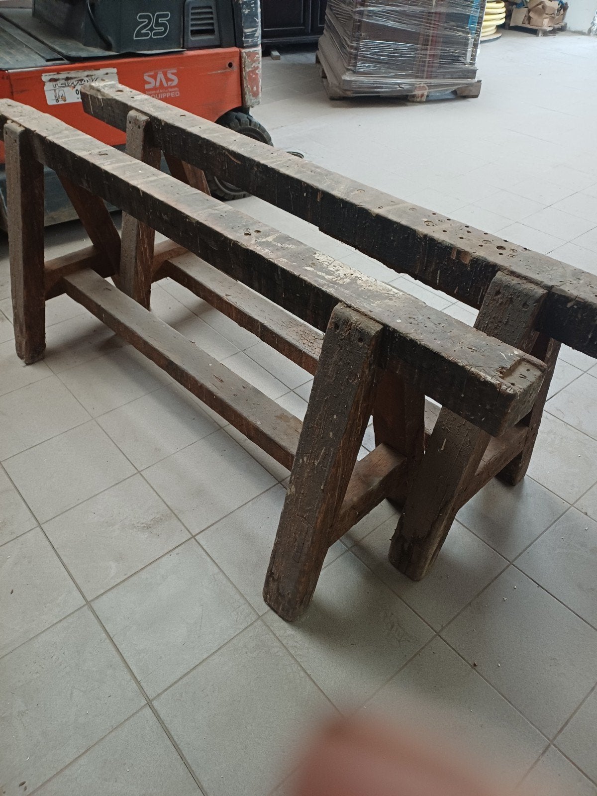 Houten schragen, Ophalen