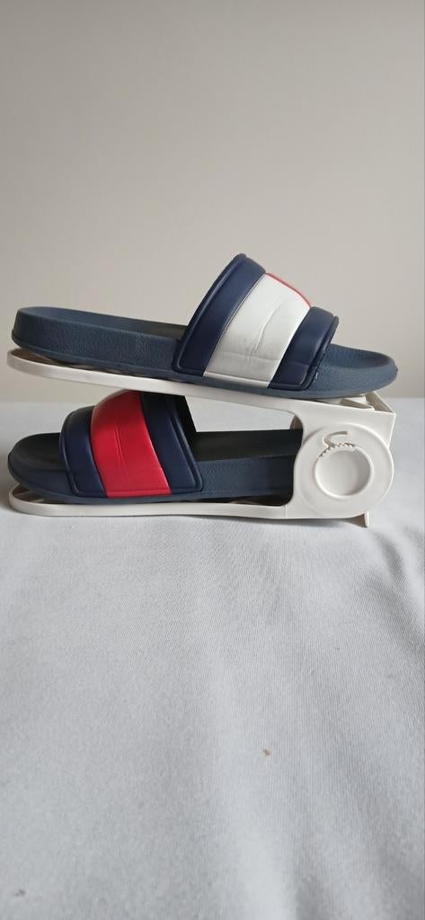 Range-chaussures blanc ou gris, Ophalen, Zo goed als nieuw