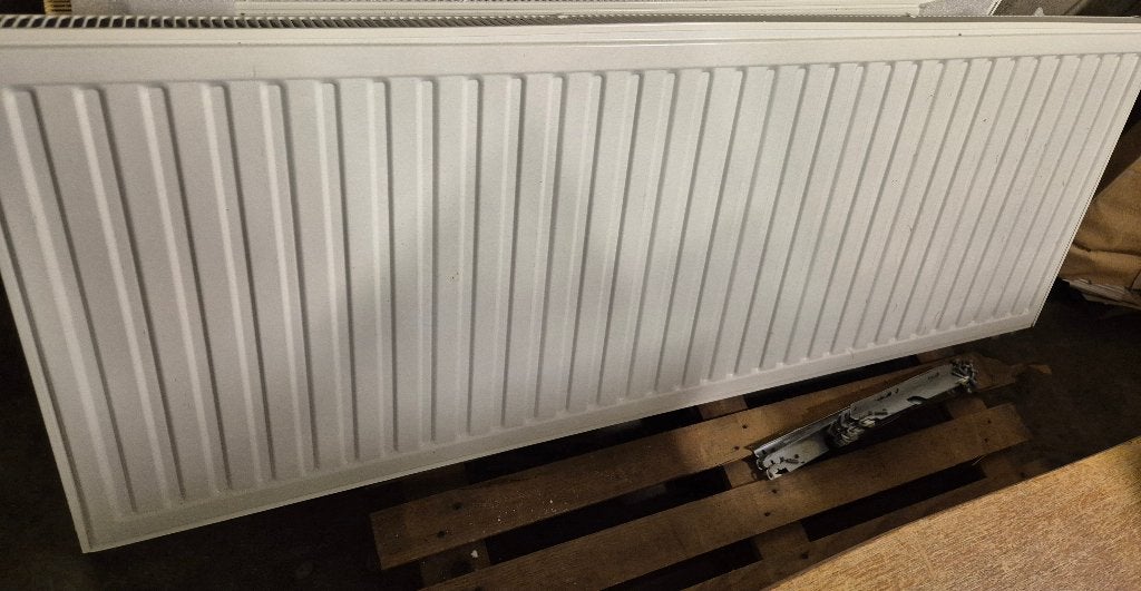 4 radiatoren + thermostatische kranen, Doe-het-zelf en Bouw, Verwarming en Radiatoren, Ophalen, 30 tot 80 cm, Gebruikt, Hoog rendement (Hr)