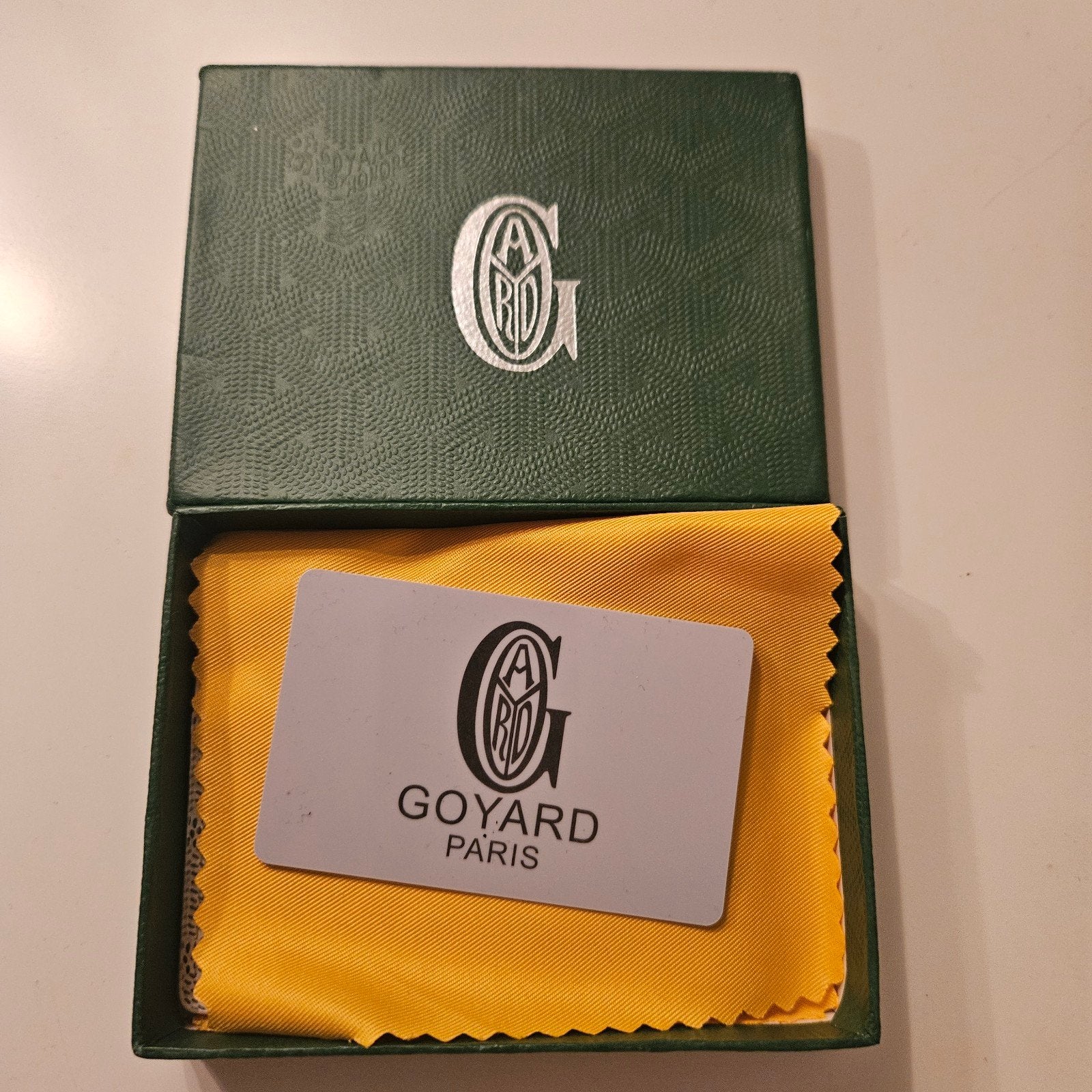 Porte-cartes blanc Goyard Saint Sulpice, Bijoux, Sacs & Beauté, Porte-monnaie & Portefeuilles, Enlèvement ou Envoi, Blanc