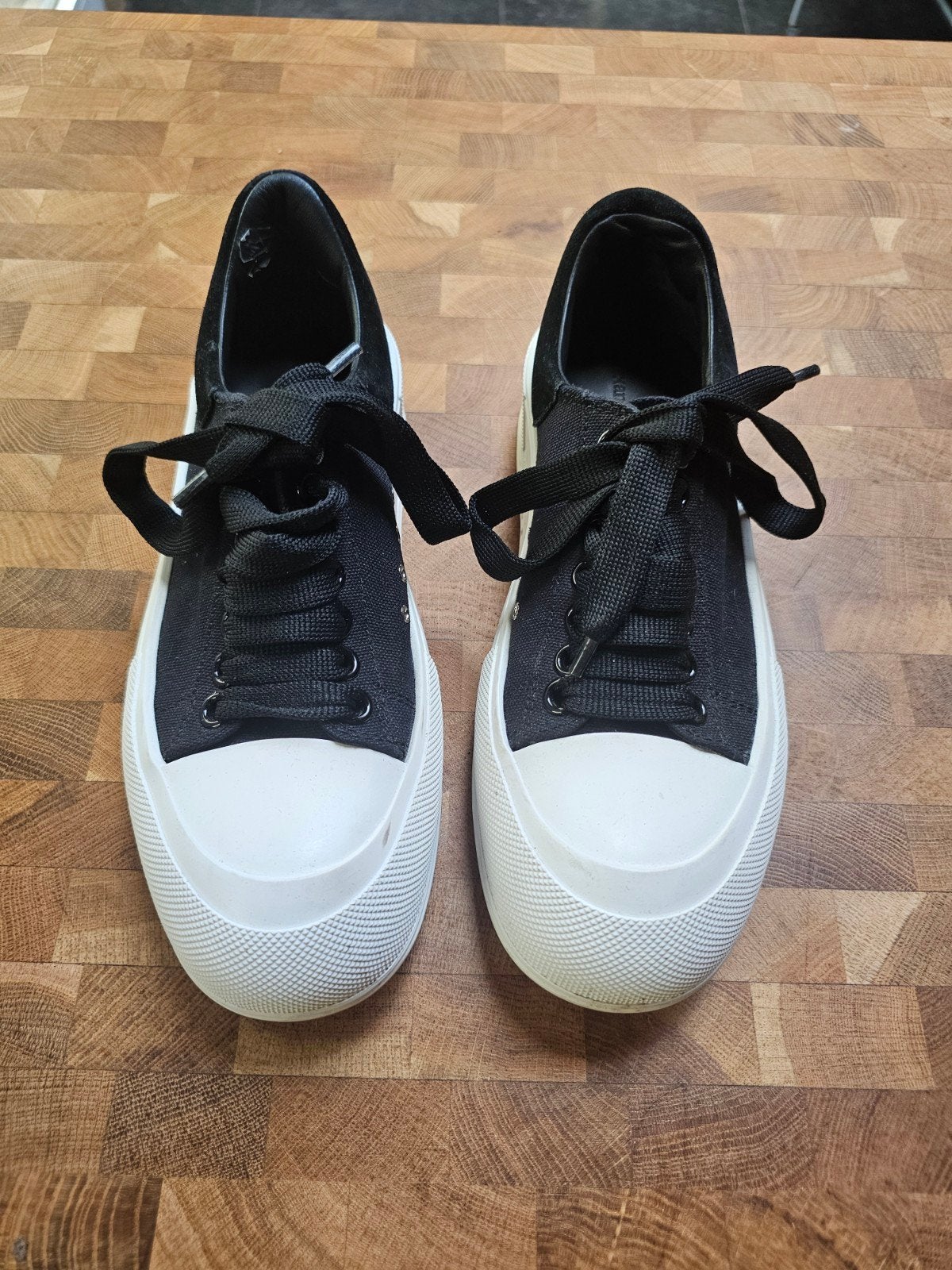 alexander mcqueen plimsoll deck sneakers 38.5, Kleding | Dames, Ophalen, Zwart, Zo goed als nieuw, Sneakers