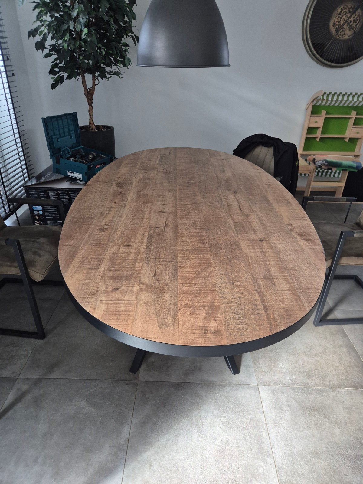 mooie ovale eettafel, Enlèvement