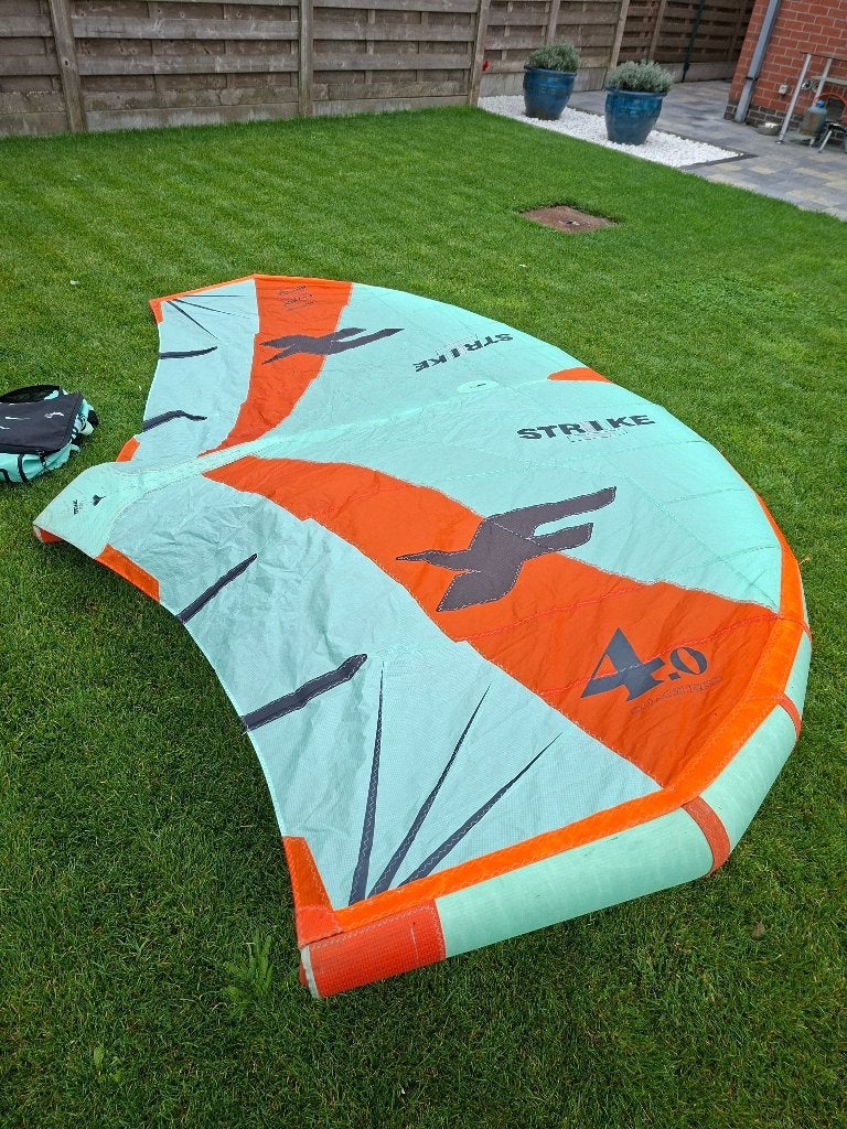 Wingfoil zeil F-one Strike  4.0, Enlèvement ou Envoi, Comme neuf, Autre