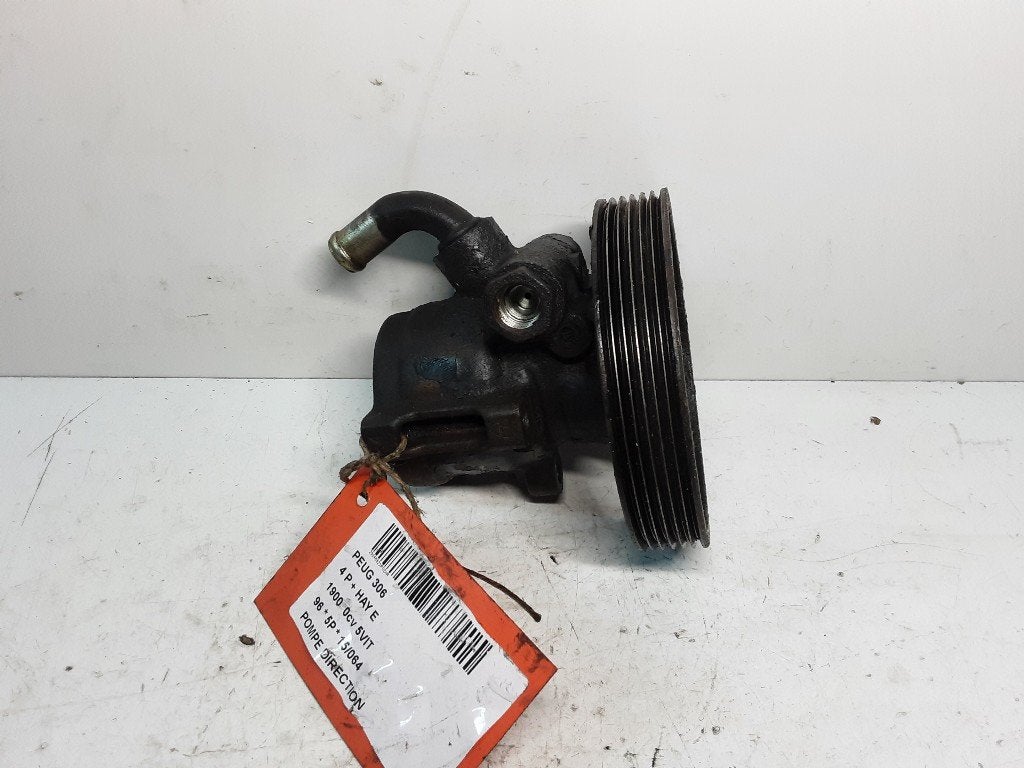 POMPE DE DIRECTION Peugeot 306 (7A / C/S) (01-1993/12-2002), Kontakt-peugeot@peugeot.com, Utilisé, Peugeot Deutschland GmbH, Bahnhofsplatz
65423  Rüsselsheim, DE