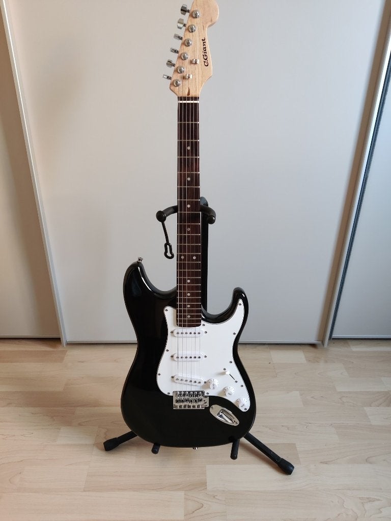C.GIANT electrische gitaar, Musique & Instruments, Enlèvement, Utilisé, Solid body, Autres marques