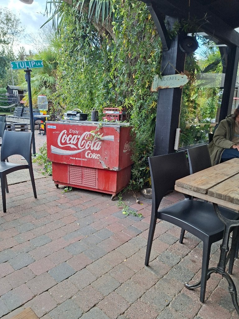 Oude koelkast coca cola, Ophalen, Gebruikt