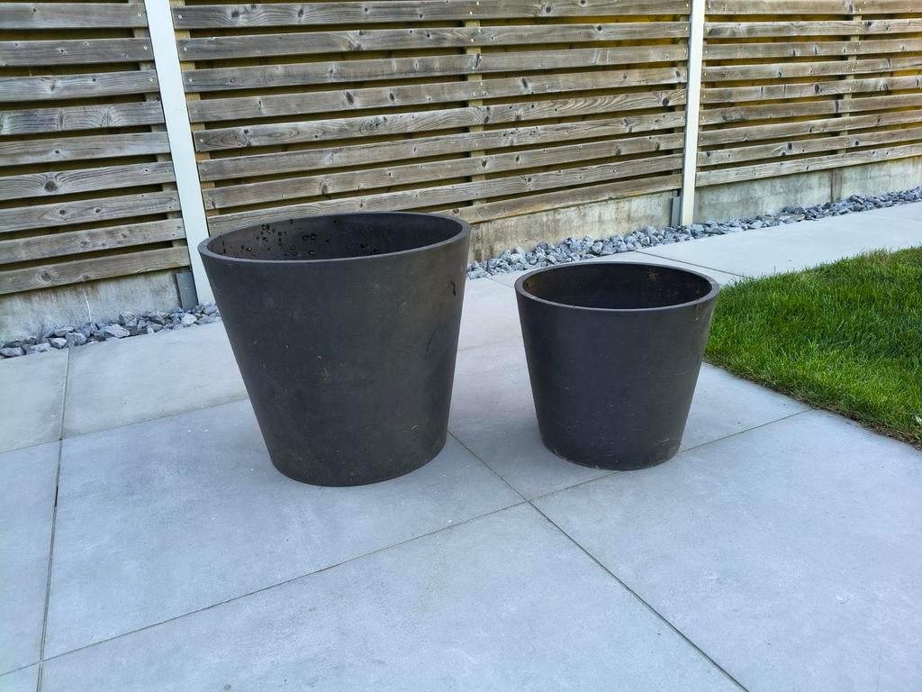 2 bloempotten, samen te koop, Ophalen
