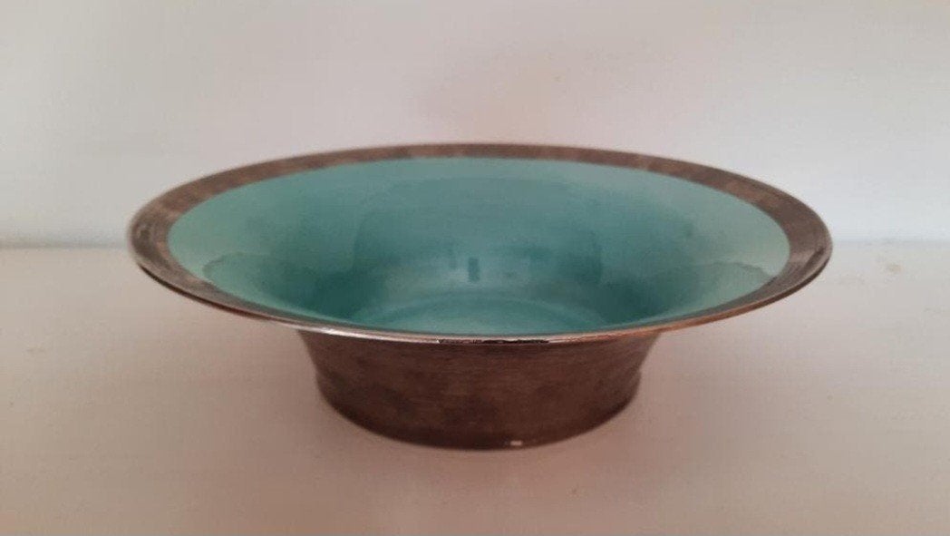 Plat en porcelaine fait main Erich Rosewiez
Fabrication de, Antiquités & Art, Enlèvement