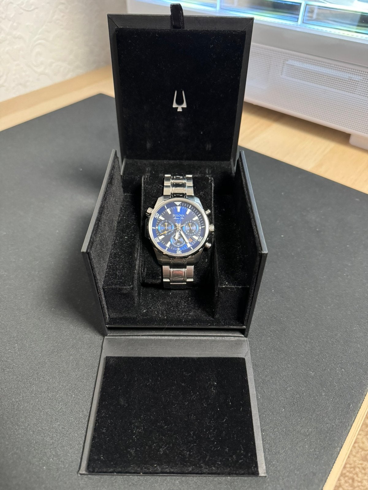 Bulova, Envoi, Comme neuf