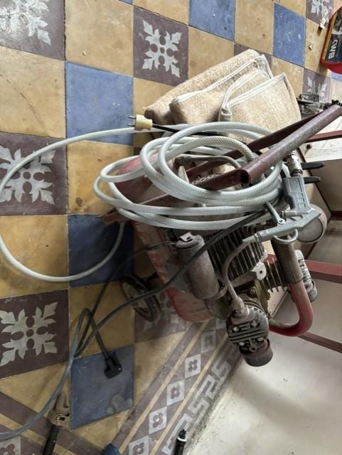 compressor, Doe-het-zelf en Bouw, Compressors, 25 tot 100 liter, Ophalen, Gebruikt, 6 tot 10 bar
