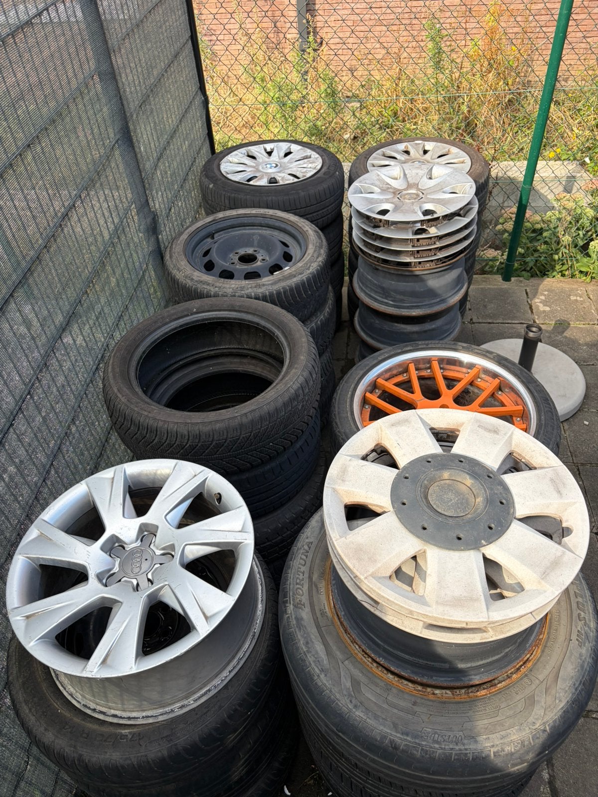 Lot de pneus, jantes tole,…, 4 Saisons, 16 pouces, Pneu(s), Enlèvement