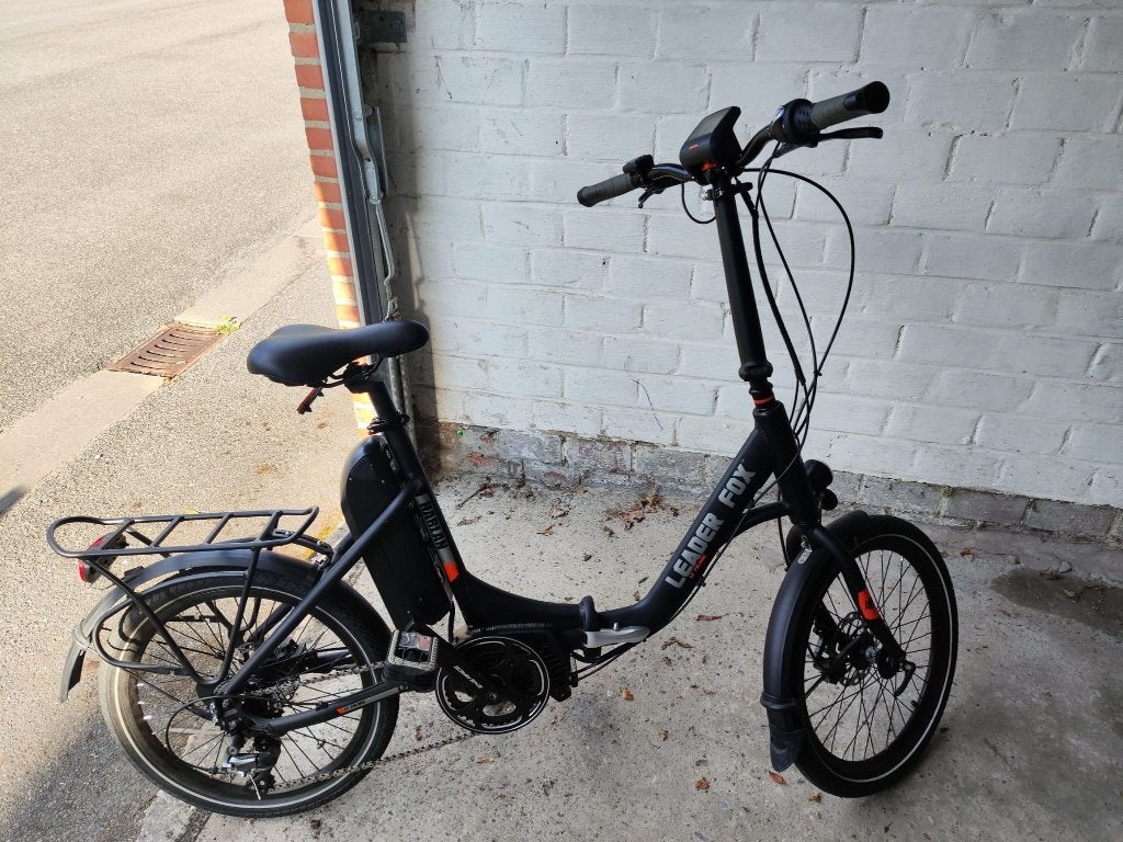 Elektrische vouwfiets in nieuwstaat, Fietsen en Brommers, Fietsen | Vouwfietsen, Versnellingen, Zo goed als nieuw, Totaal opvouwbaar