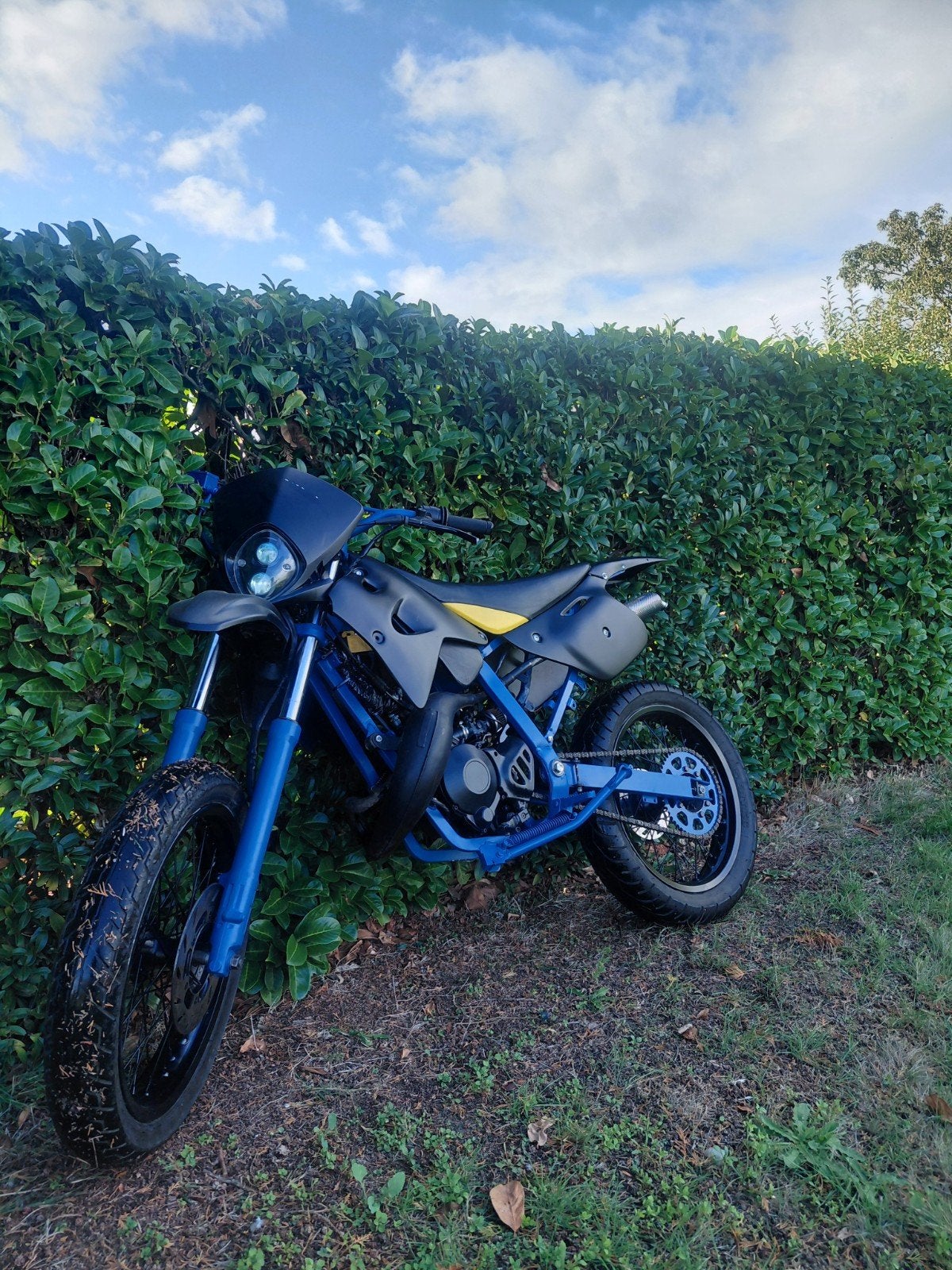 schakelbrommer 50cc, Fietsen en Brommers, Ophalen, 6 versnellingen, Zo goed als nieuw, 50 cc