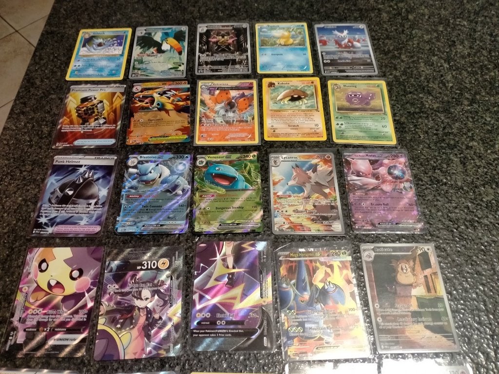 POKEMON 35 MOOIE KAARTJES MINT!!, Ophalen of Verzenden