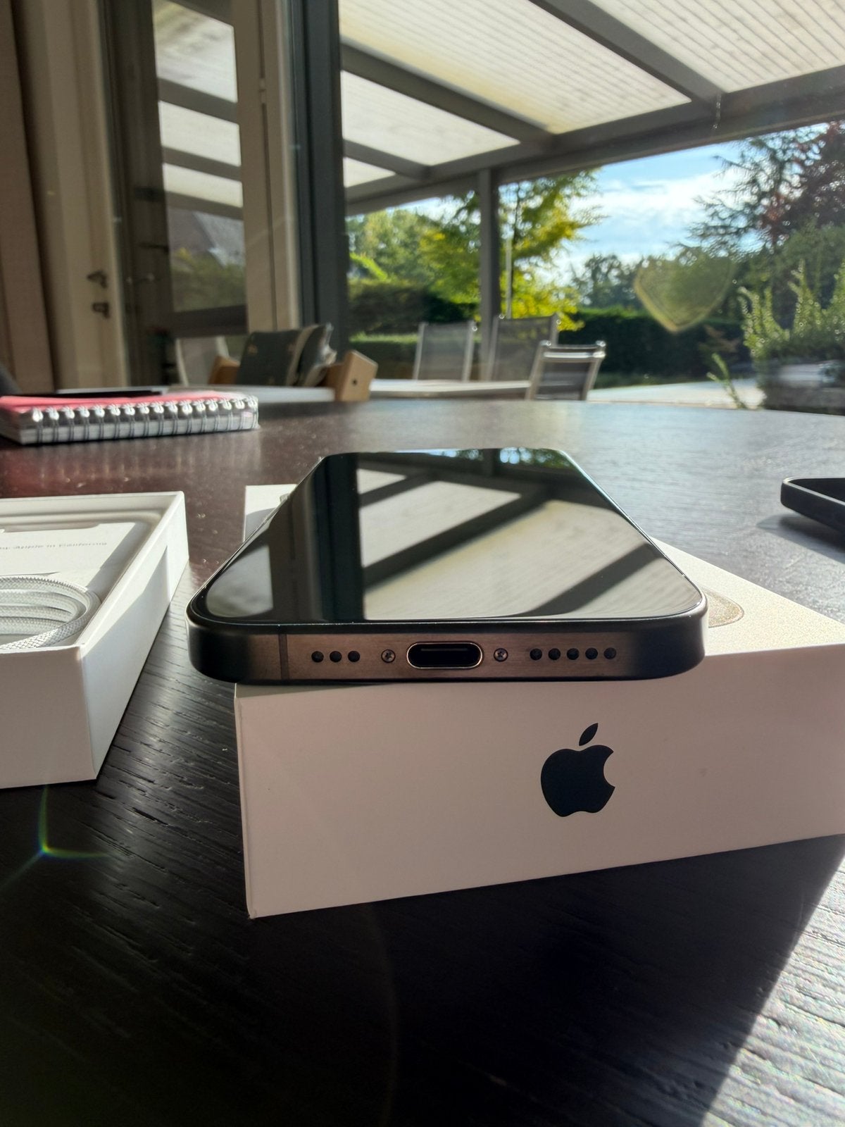 Apple iPhone 15 Pro, 256GB Zwart Titanium, 256 GB, Enlèvement ou Envoi, 88 %, Comme neuf