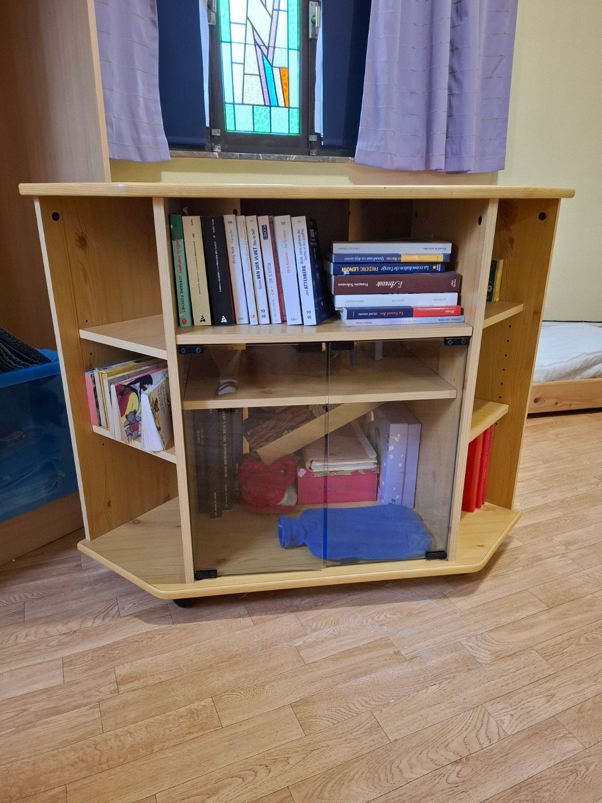 meuble de coin pour sono, Enlèvement, Pin