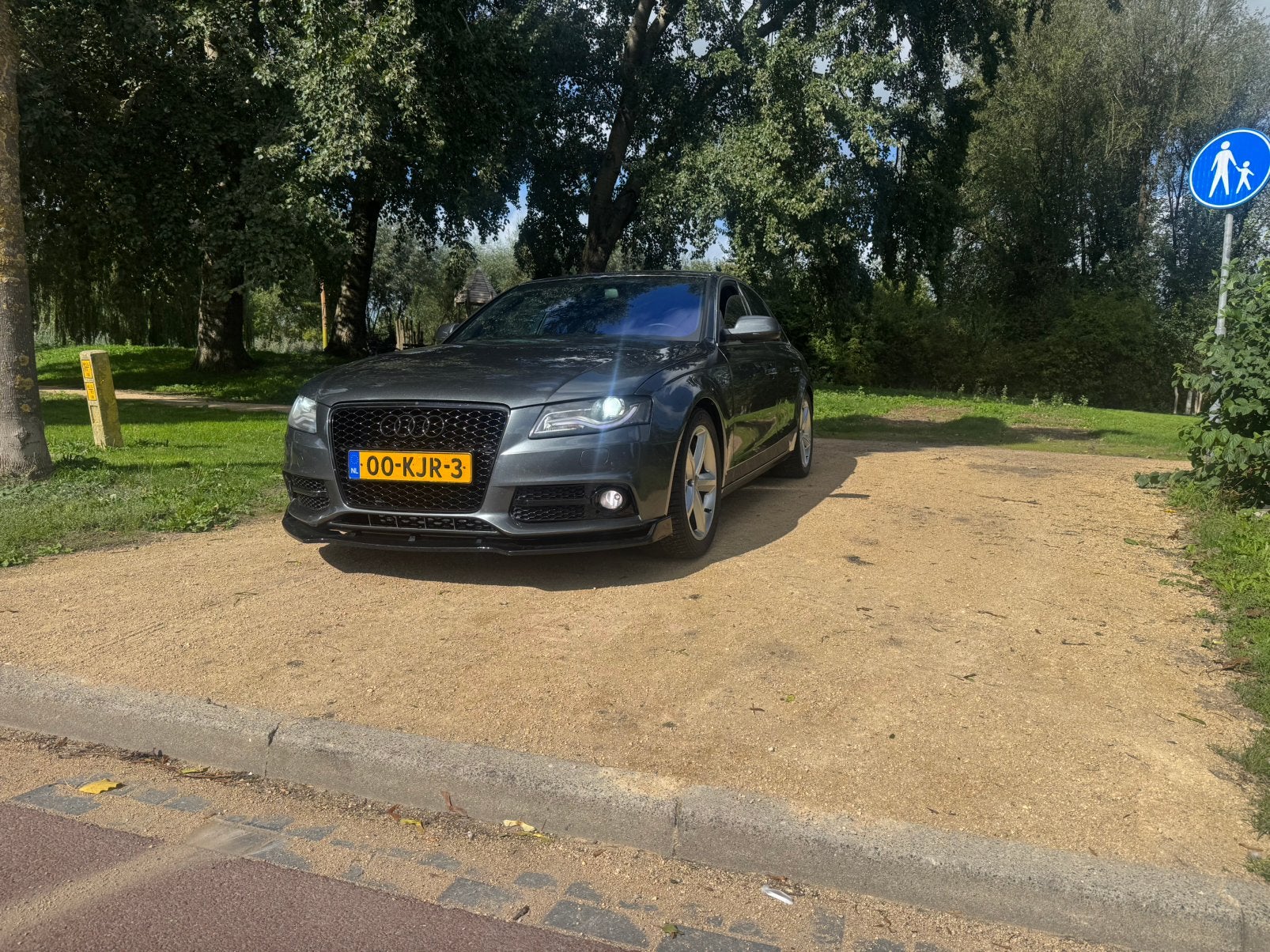 Audi A4 s-line 1.8tfsi airride abt tuning 211pk, Commande vocale, Achat, Boîte manuelle, A4