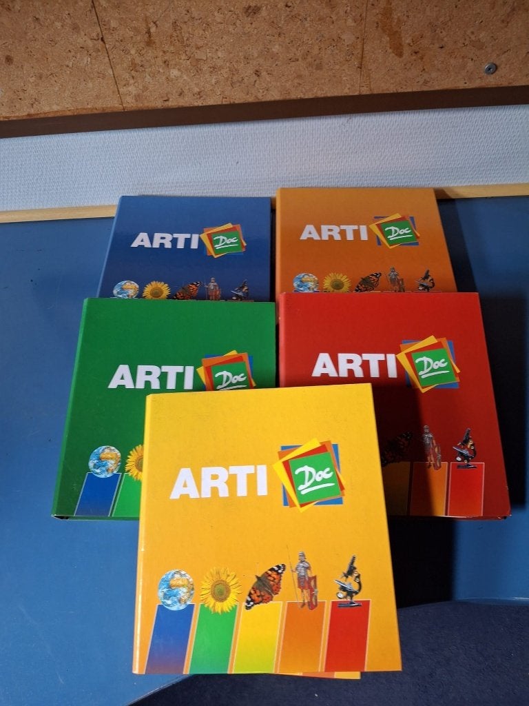 arti doc, Boeken, Prentenboeken en Plaatjesalbums, Ophalen, Gelezen, Artis historia, Prentenboek
