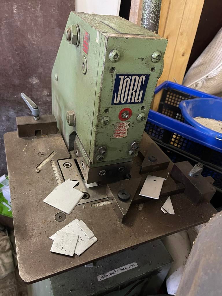 Plaatsnijmachine, Doe-het-zelf en Bouw, Metalen, Ophalen, Gebruikt
