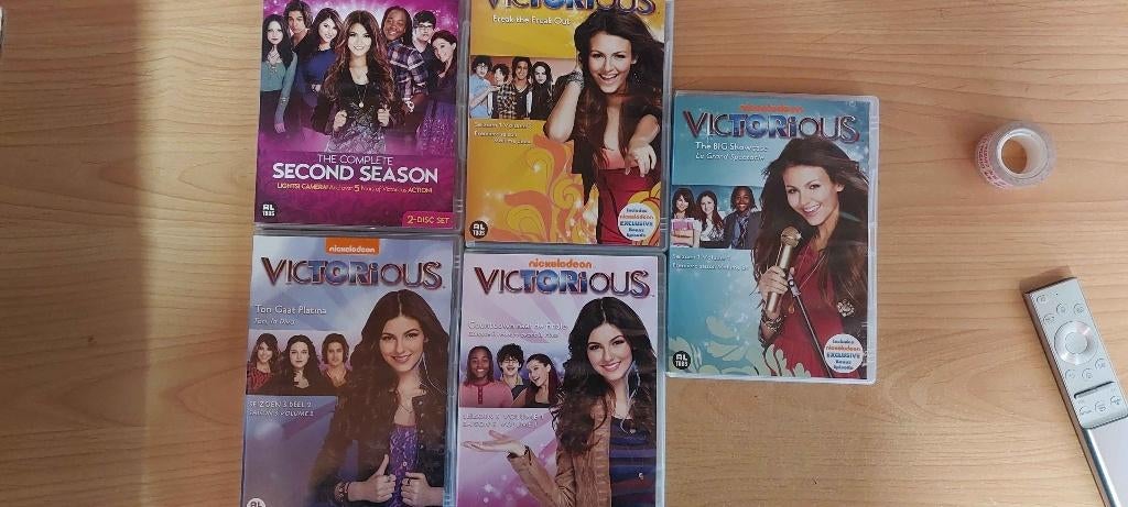Victorious DVD bundel - bijna volledige serie!, Cd's en Dvd's, Dvd's | Tv en Series, Vanaf 9 jaar, Ophalen, Gebruikt, Overige genres