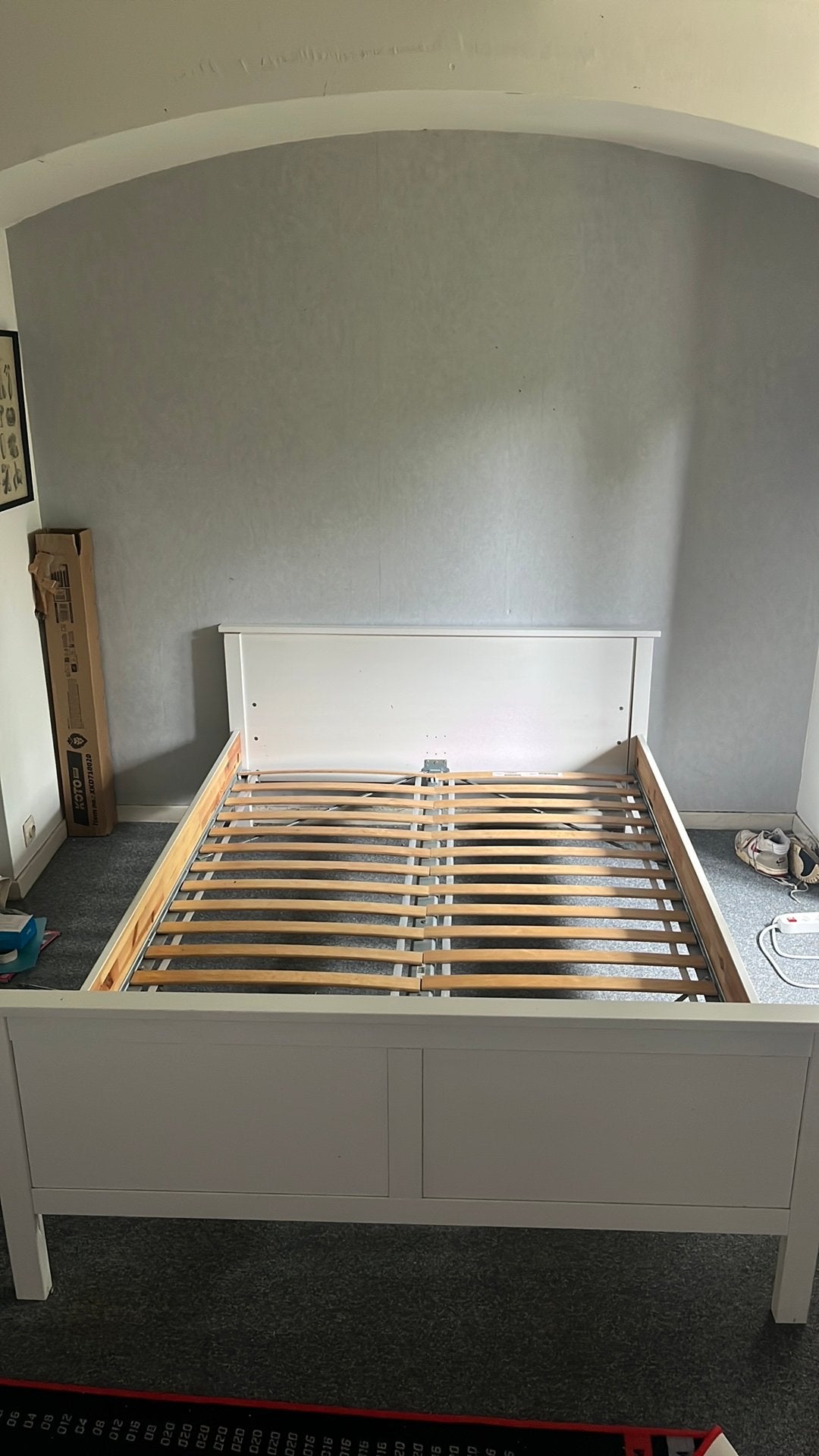 Bedframe ikea, Huis en Inrichting, Slaapkamer | Bedden, Ophalen, Gebruikt