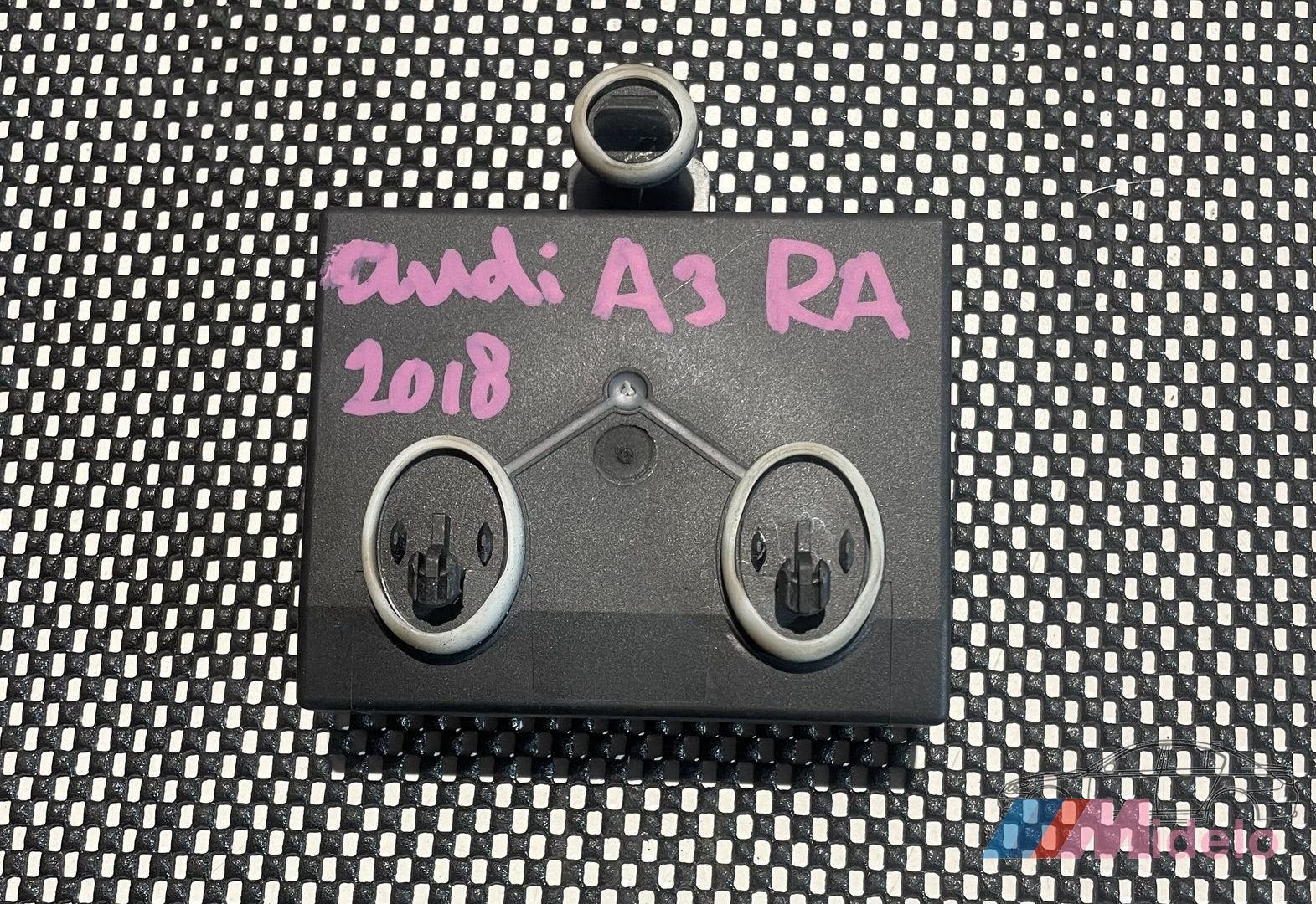 AUDI A3 CENTRALE DEURVERGRENDELING MODULE RECHTS ACHTER 5Q09, -, Audi, Utilisé, -