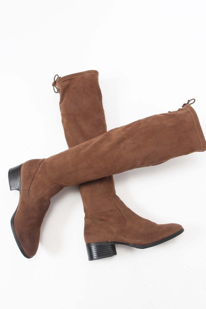 Suede bruine laarzen ZARA 40, Kleding | Dames, Hoge laarzen, Bruin, Zara, Ophalen of Verzenden