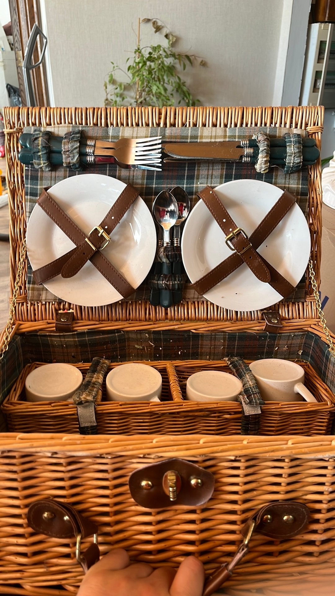 Picknick mand 4 personen helemaal nieuw, Hobby & Loisirs créatifs, Paniers de pique-nique, Enlèvement, Comme neuf