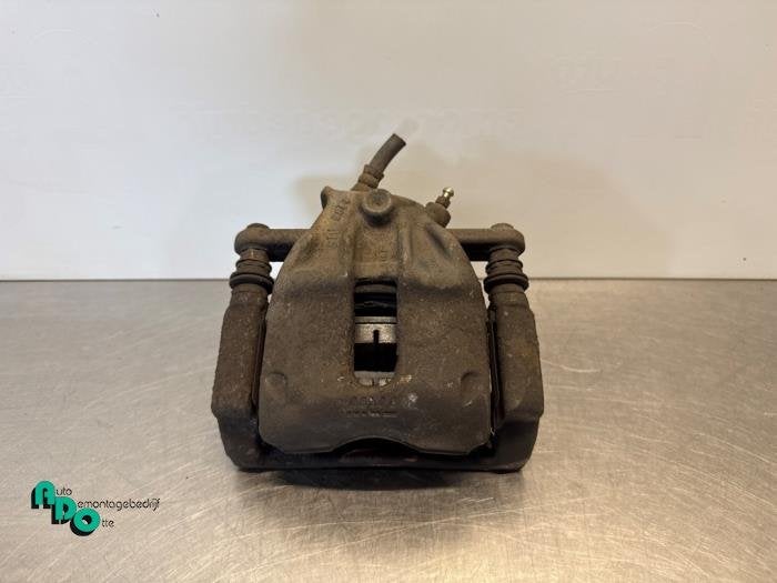 Etrier de frein (pince) avant gauche d'un Renault Modus (Mod, Renault, -, 3 mois de garantie, Utilisé