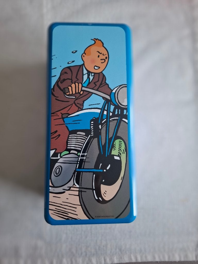 Tintin en moto sur boîte à biscuit métal numérotée ,signée, Livres, Enlèvement ou Envoi, Une BD, Comme neuf, Herge