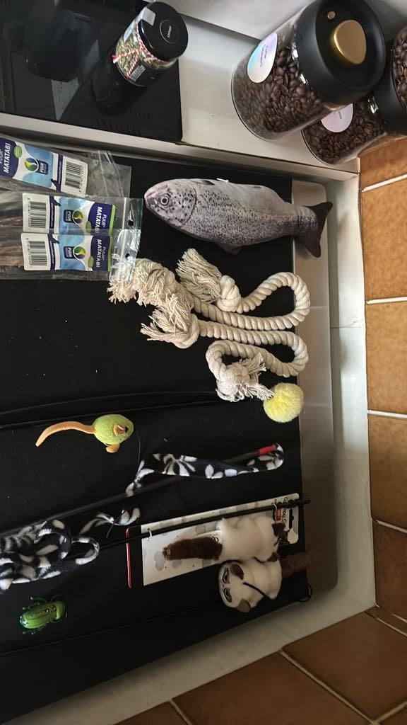 Kattenspullen, Ophalen of Verzenden, Zo goed als nieuw