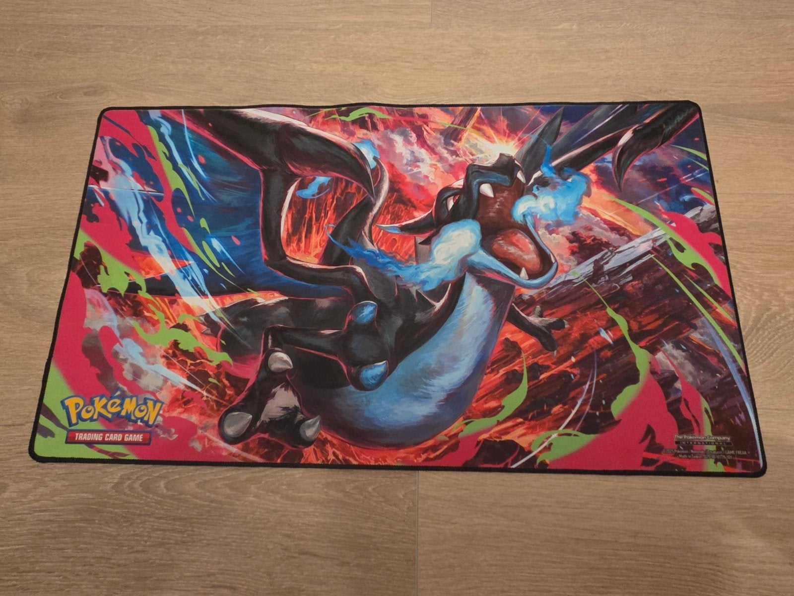 Mega Charizard X ex Ultra-Premium Collecti, Computers en Software, Muismatten, Ophalen of Verzenden