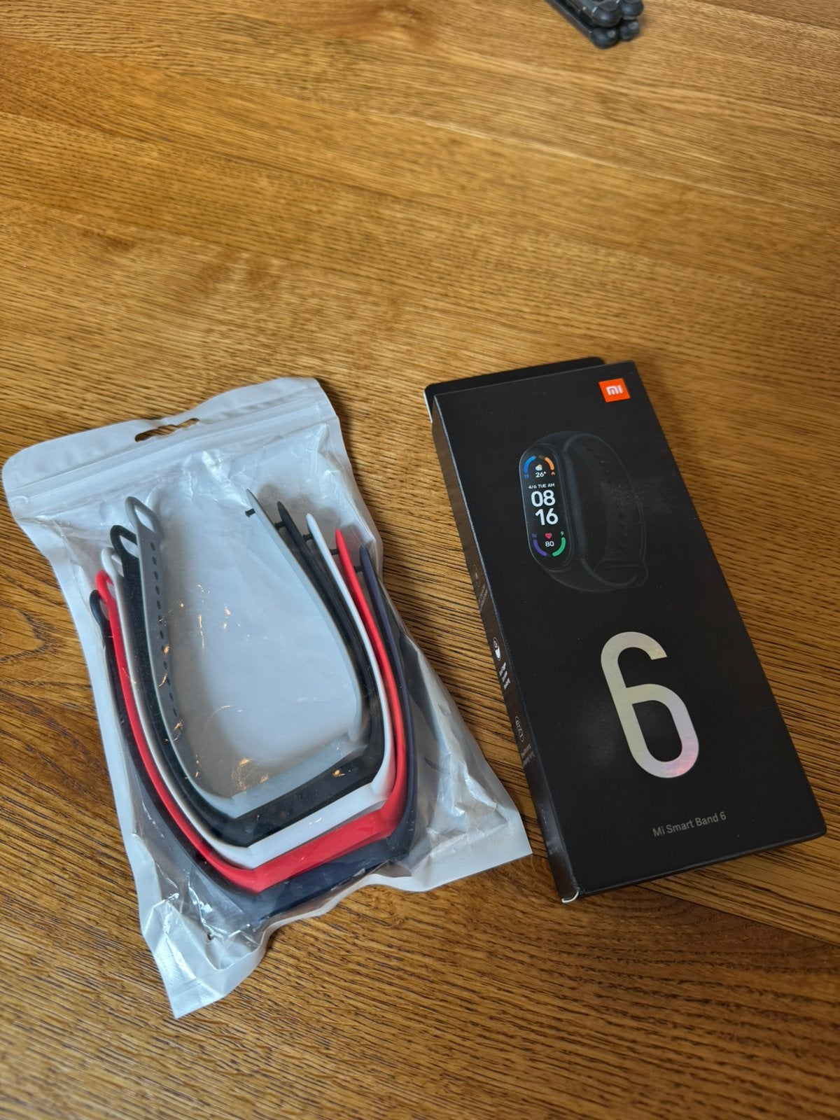Mi Smart Band 6 – Nieuw, Sports & Fitness, Cardiofréquencemètres, Enlèvement ou Envoi, Neuf, Autres marques, Étanche