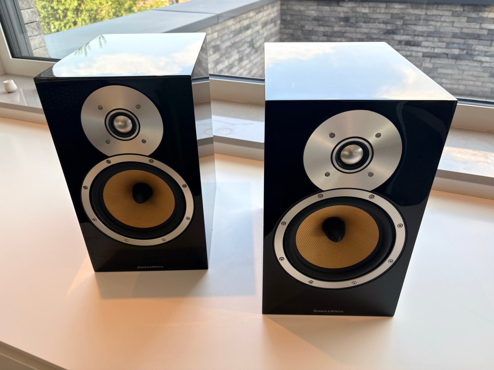 B&W CM5 Gloss Black, TV, Hi-fi & Vidéo, Enceinte d'étagère, Bass-reflex, 60 à 120 watts, Comme neuf