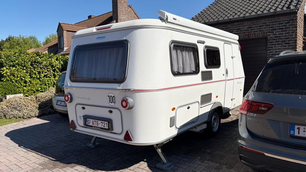 Caravan Eriba Touring 530 BJ 2023, Caravans en Kamperen, Caravans, Particulier, tot en met 4, 750 - 1000 kg, Treinzit, Eriba, Dwarsbed