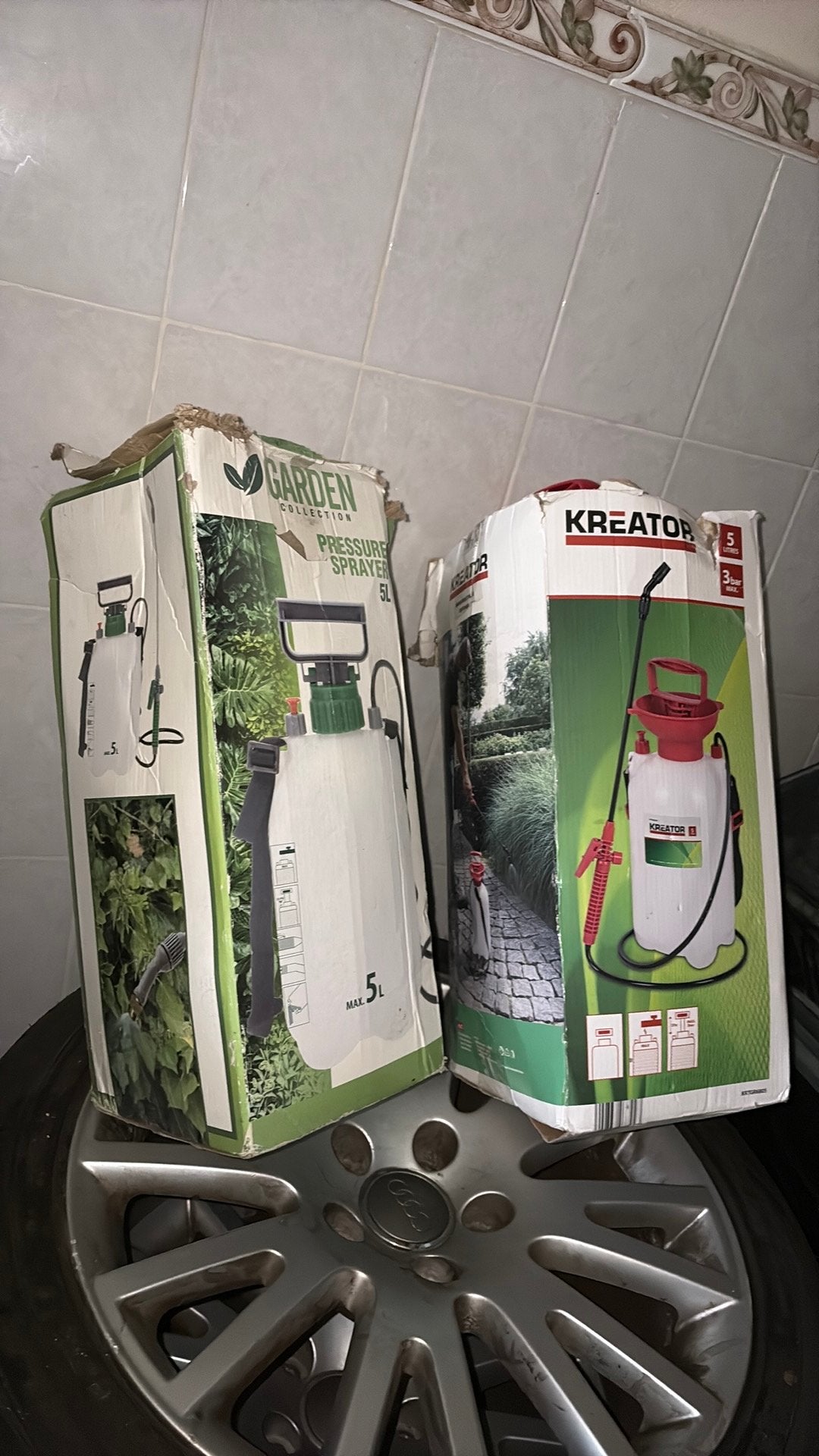 Pulvérisateur sous pression, Enlèvement, Comme neuf