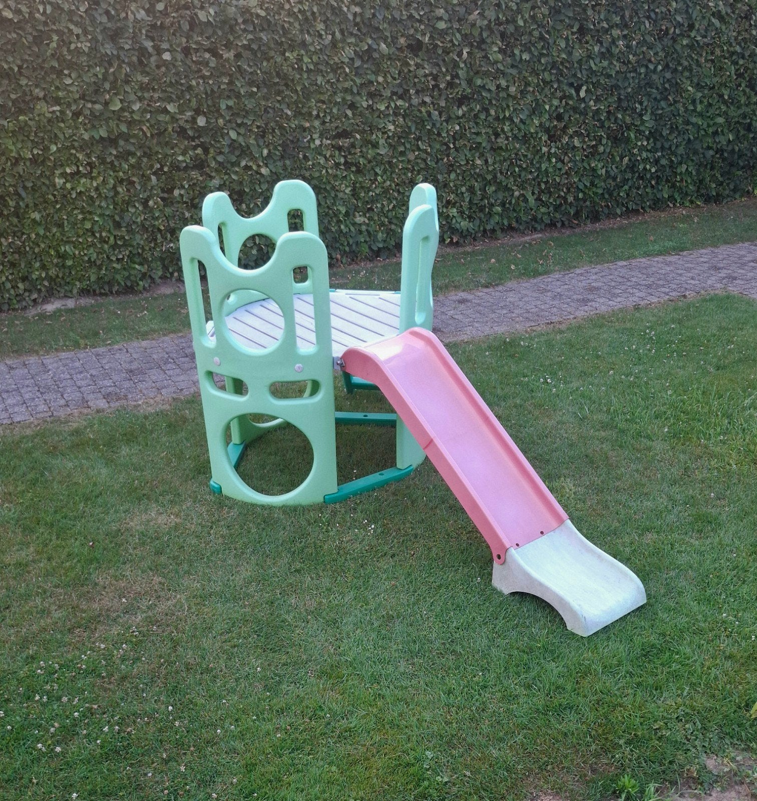 Speelhuisje met glijbaan., Kinderen en Baby's, Ophalen, Gebruikt, Glijbaan
