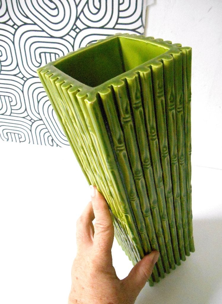 Vase design en céramique verte, Enlèvement ou Envoi, 30 cm, Comme neuf, Vert