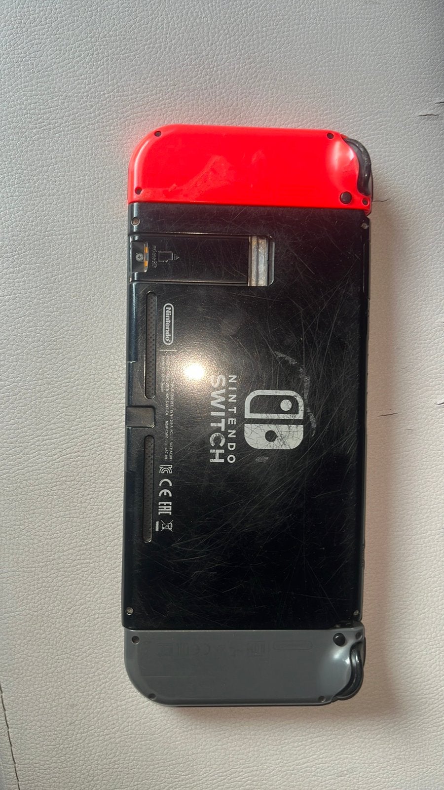 Ik verkoop mijn Nintendo switch twee doe een bod of ruilen, Games en Spelcomputers, Ophalen, Met 2 controllers, Switch Original